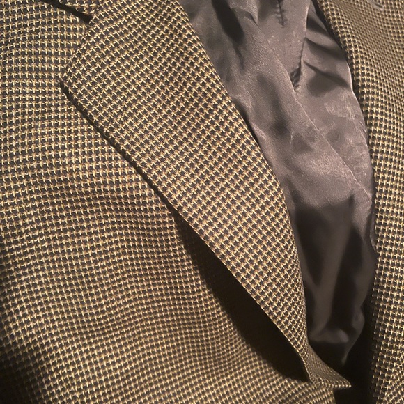 VINTAGE JOSEPH ABBOUD FOR JACOBSON’S TAN/ BLACK CHECK MENS SPORT COAT - Picture 2 of 7